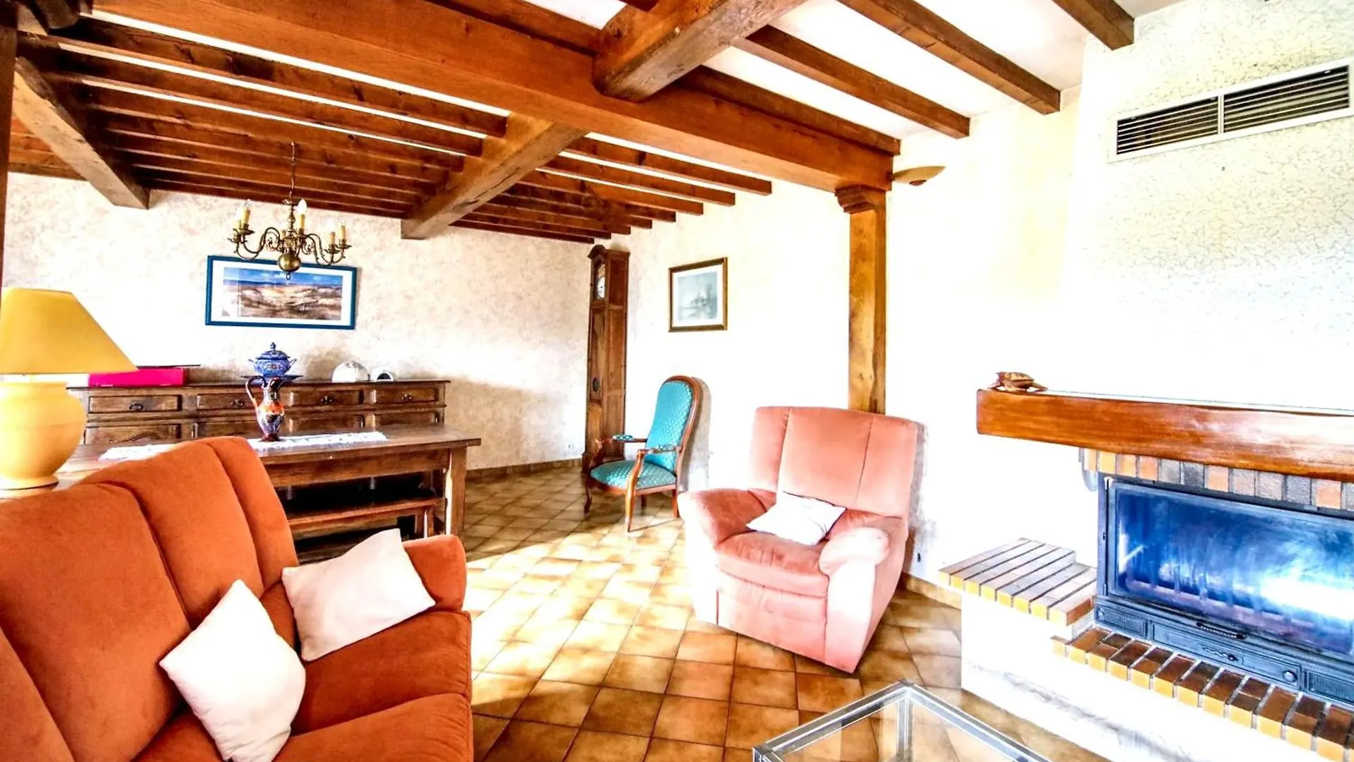 Villa de 4 chambres avec piscine privee jardin clos et wifi a Milhars